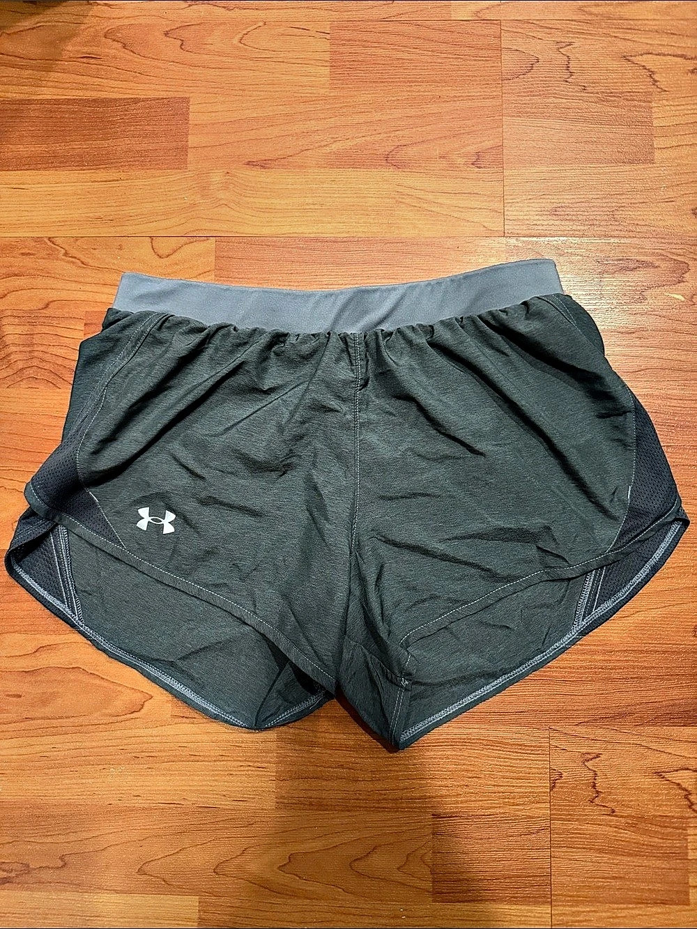 Under Armour Men's Athletic Shorts in Gray Medium